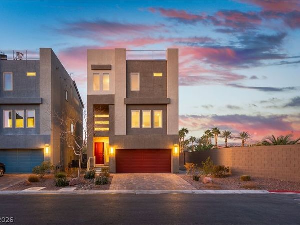 8012 Carpenter Creek Avenue, Las Vegas, NV 89113