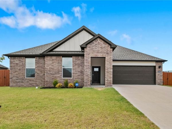 2105 Oliver Street, Pea Ridge, AR 72751