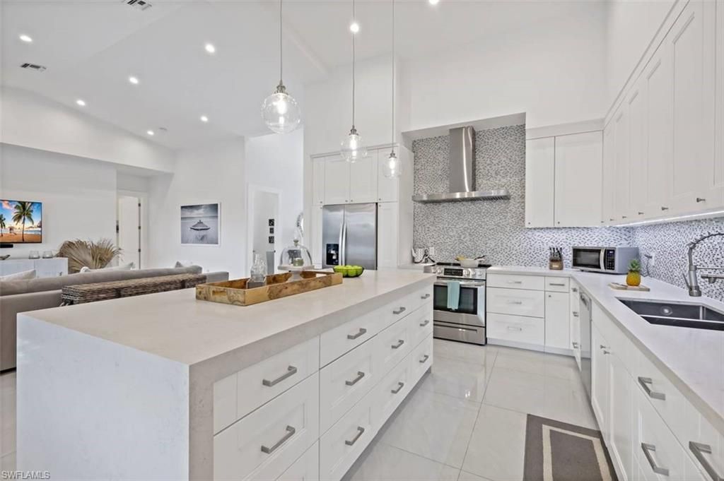1889 N Bahama Ave, Marco Island, FL 34145 Photo