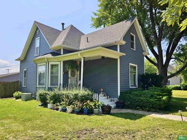 557 W 7th Street, York, NE 68467