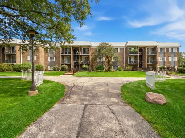 1531 N Windsor Drive , Unit 309, Arlington Heights, IL 60004