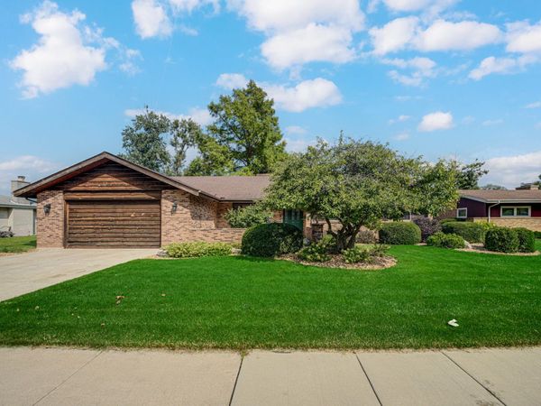 873 Damico Drive , Chicago Heights, IL 60411