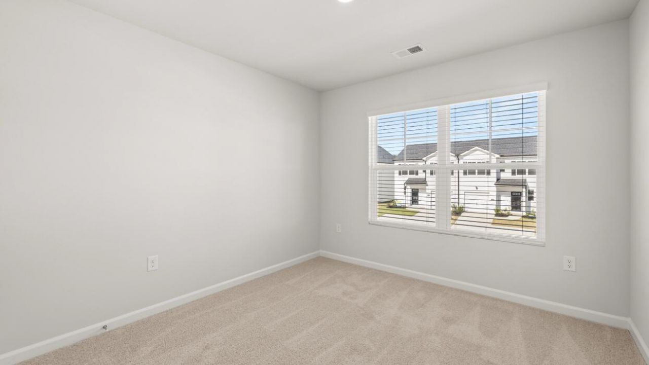 814 Feldspar Manor Photo 33