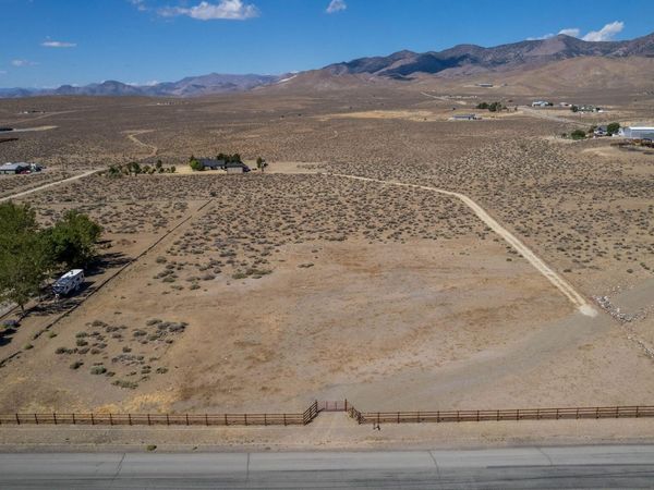 6905 Iron Mountain Boulevard, Stagecoach, NV 89429