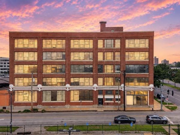 4100 Forest Park Avenue , St Louis, MO 63108