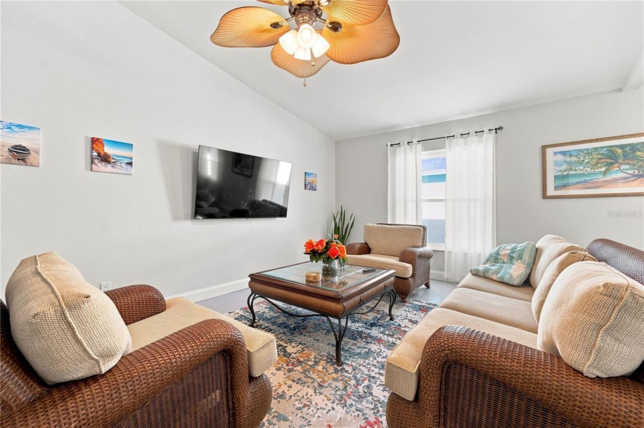 2060 6th Street , Sarasota, FL 34237 Photo