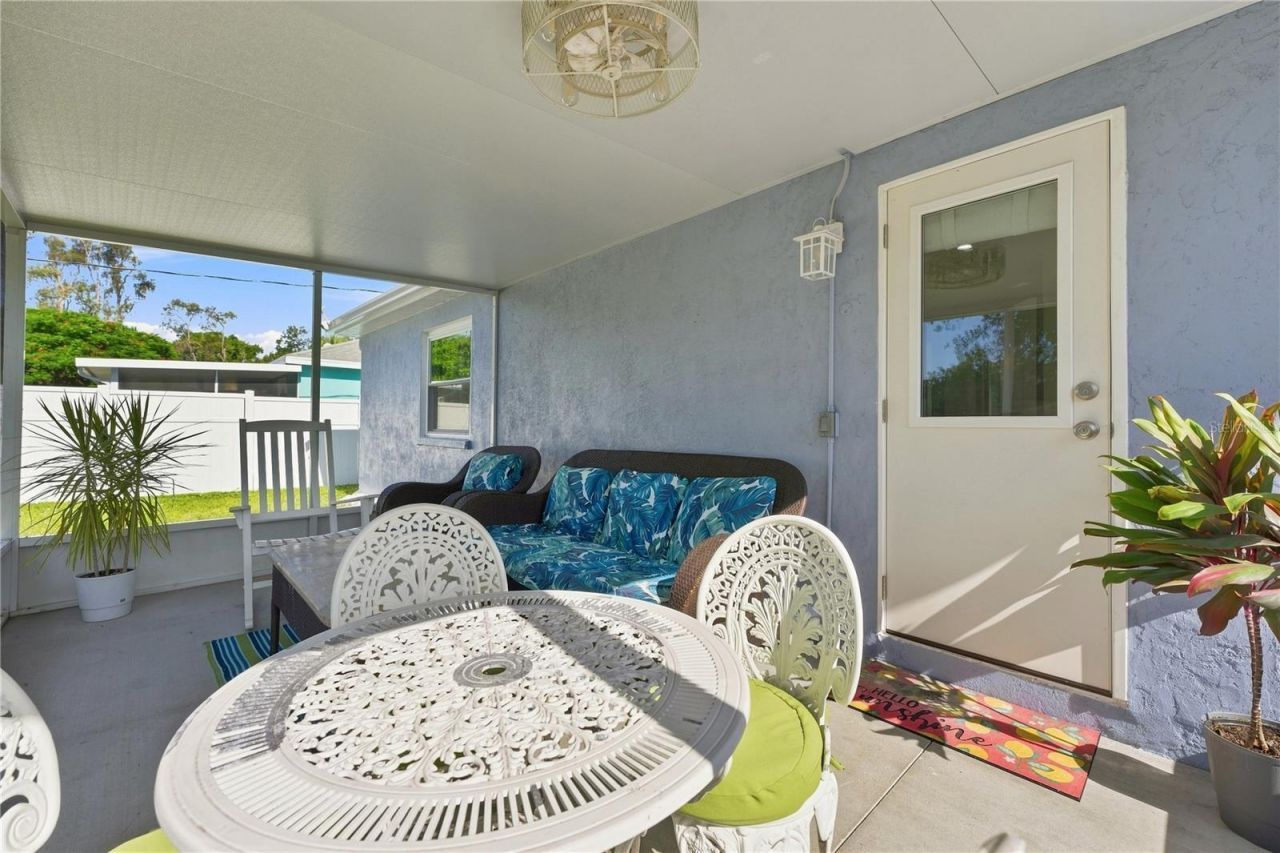 2060 6th Street , Sarasota, FL 34237 Photo