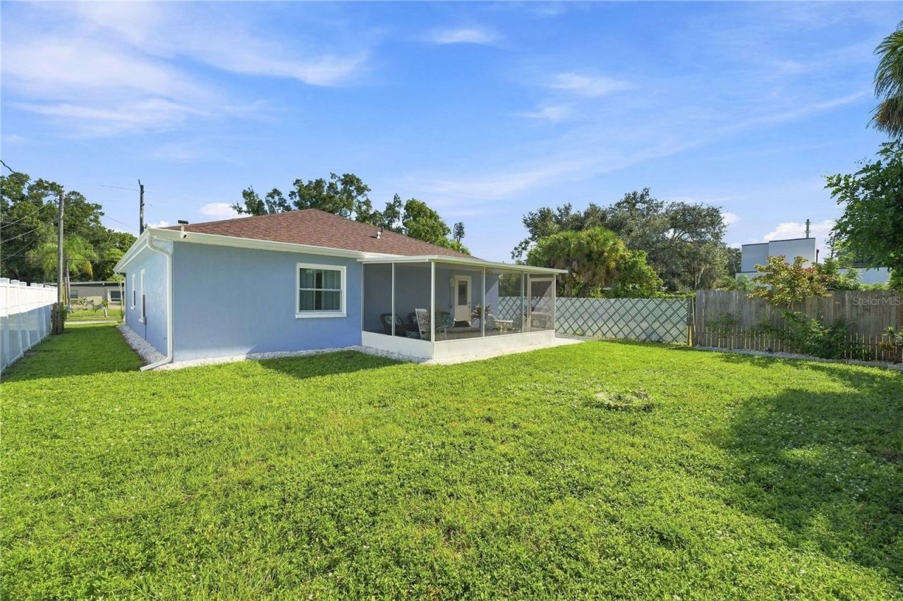 2060 6th Street , Sarasota, FL 34237 Photo