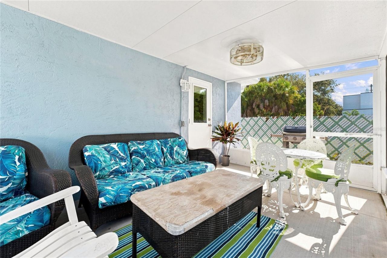 2060 6th Street , Sarasota, FL 34237 Photo