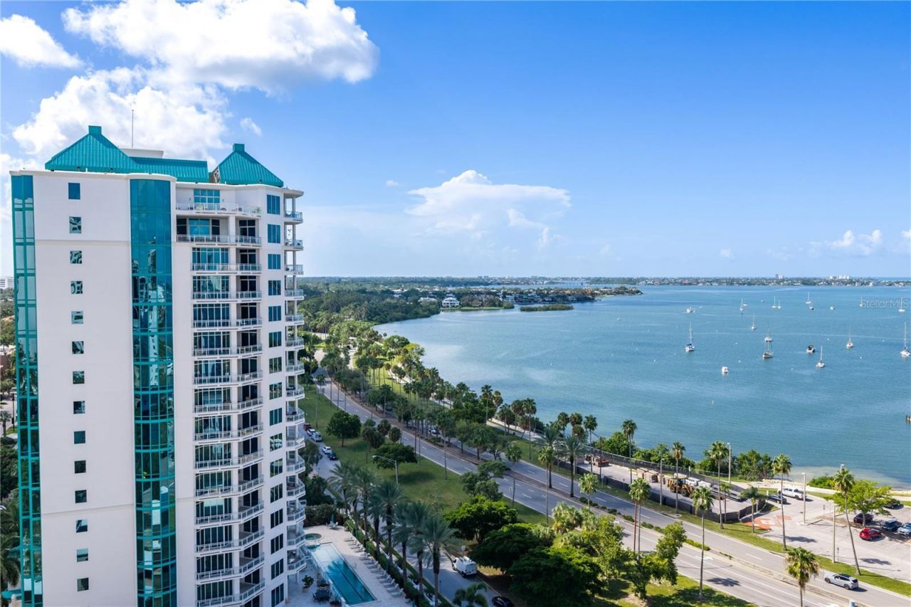 2060 6th Street , Sarasota, FL 34237 Photo