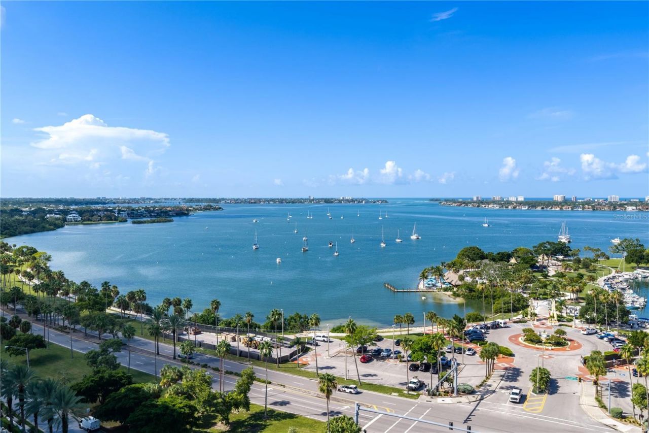 2060 6th Street , Sarasota, FL 34237 Photo