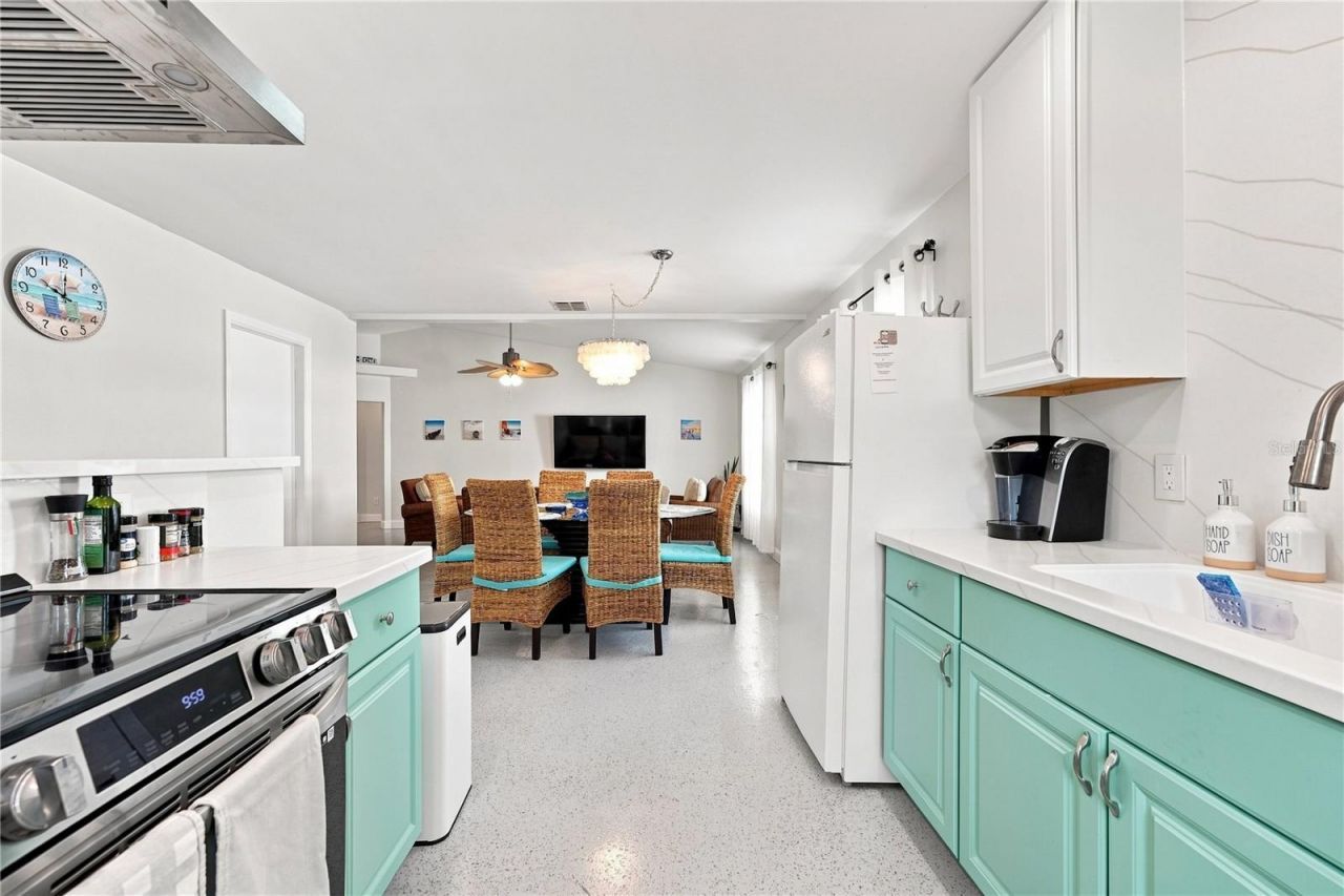 2060 6th Street , Sarasota, FL 34237 Photo