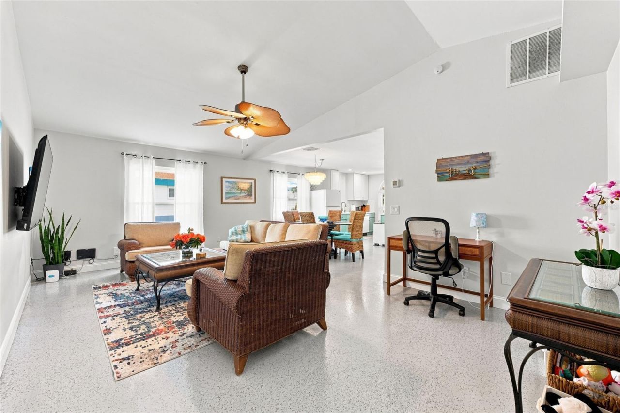 2060 6th Street , Sarasota, FL 34237 Photo