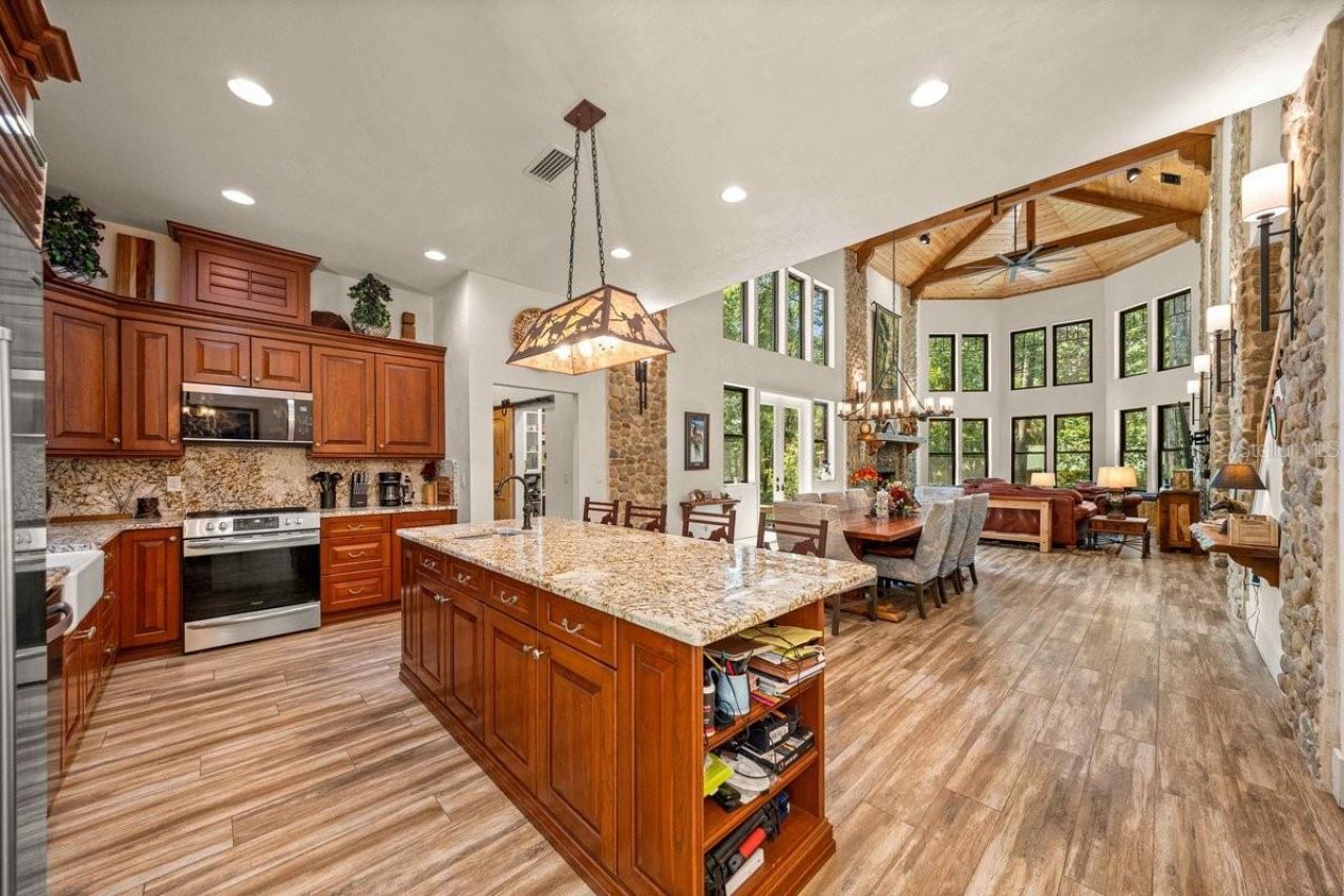19505 NW 184th Terrace, High Springs, FL 32643 Photo