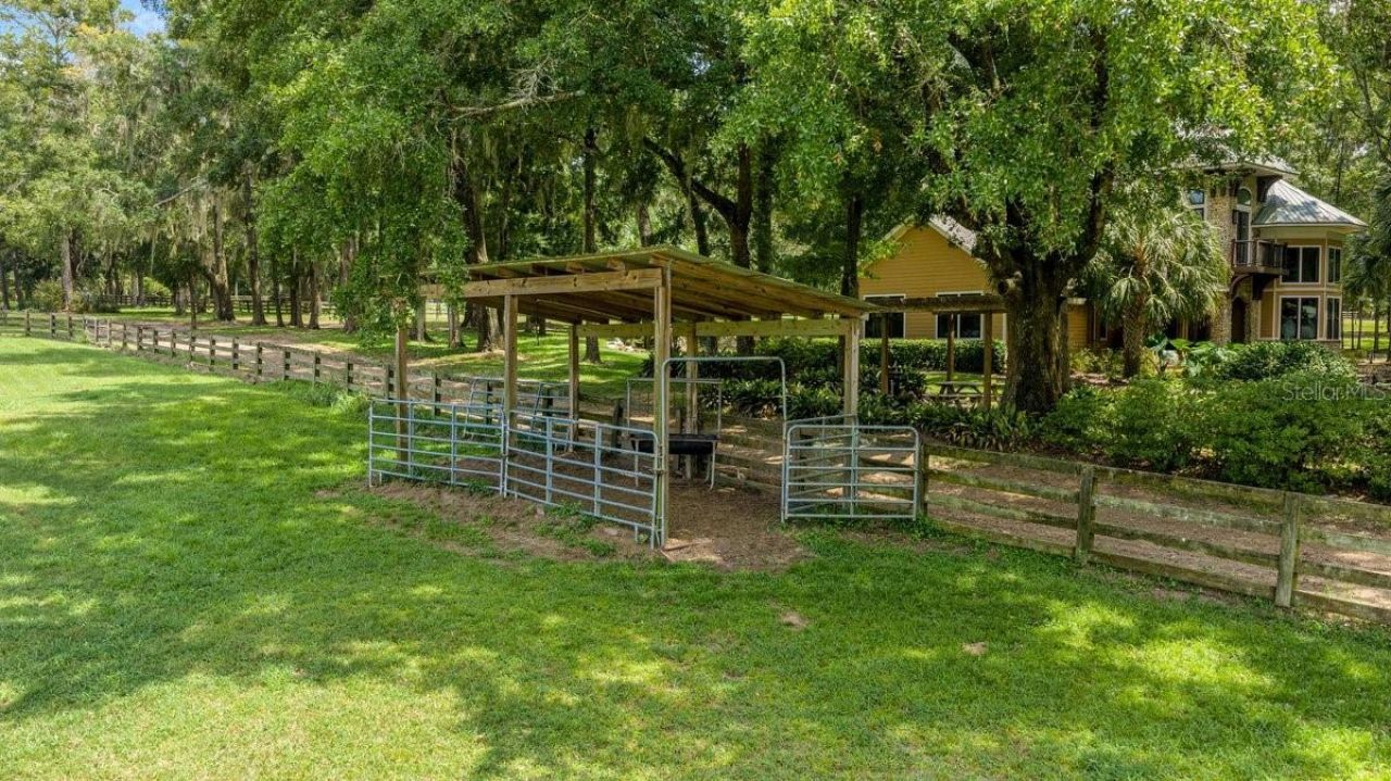 19505 NW 184th Terrace, High Springs, FL 32643 Photo