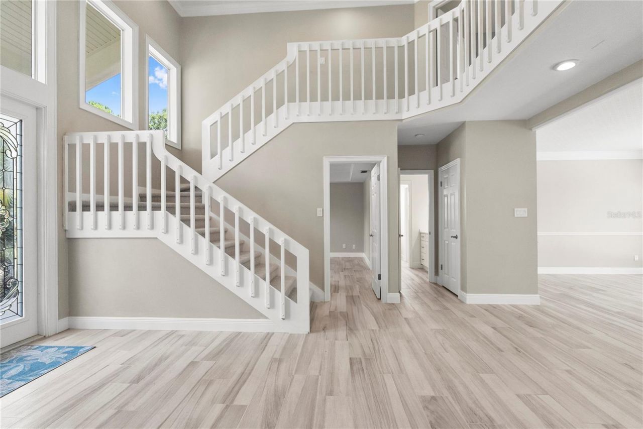 17919 Clear Lake Drive, Lutz, FL 33548 Photo