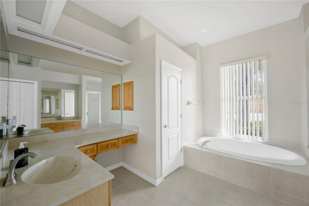 2304 Delamere Court , Valrico, FL 33596 Photo