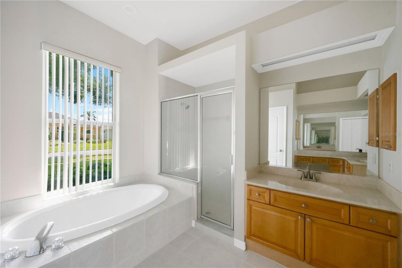 2304 Delamere Court , Valrico, FL 33596 Photo