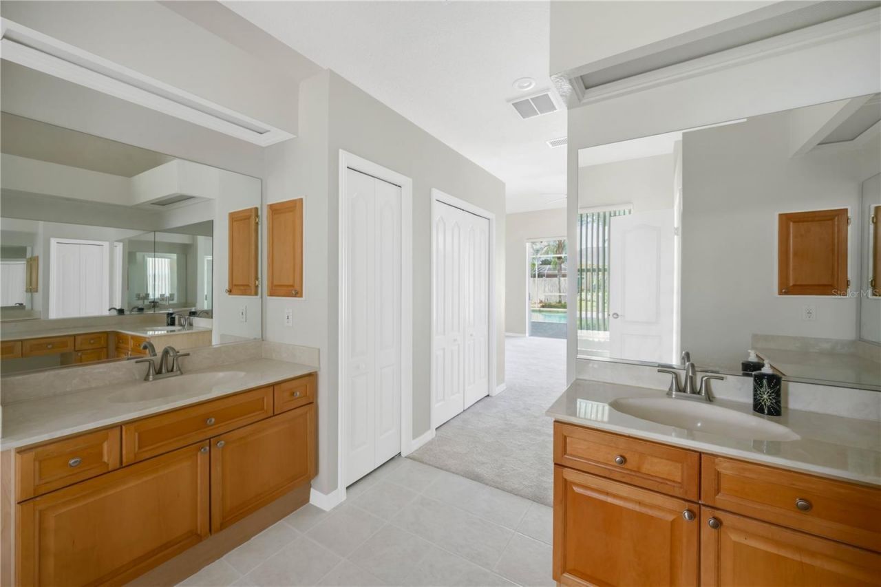 2304 Delamere Court , Valrico, FL 33596 Photo