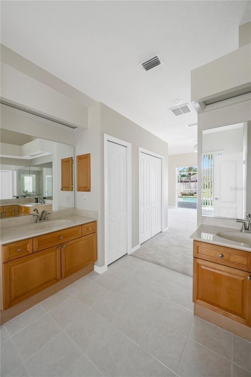 2304 Delamere Court , Valrico, FL 33596 Photo