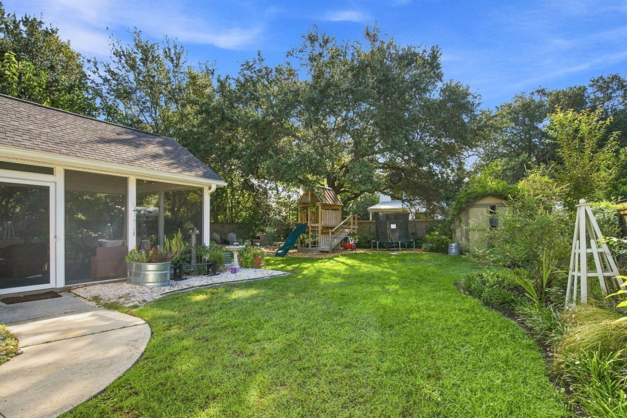717 Cherry Street Photo 56