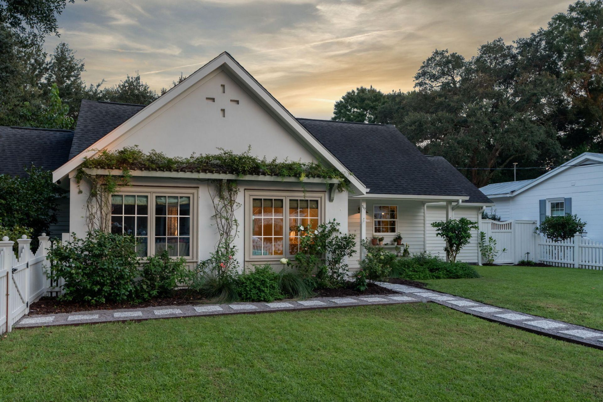 717 Cherry Street Photo 9