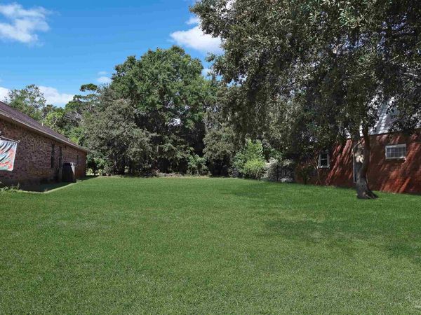 1353 Greenvista Ln, Gulf Breeze, FL 32563
