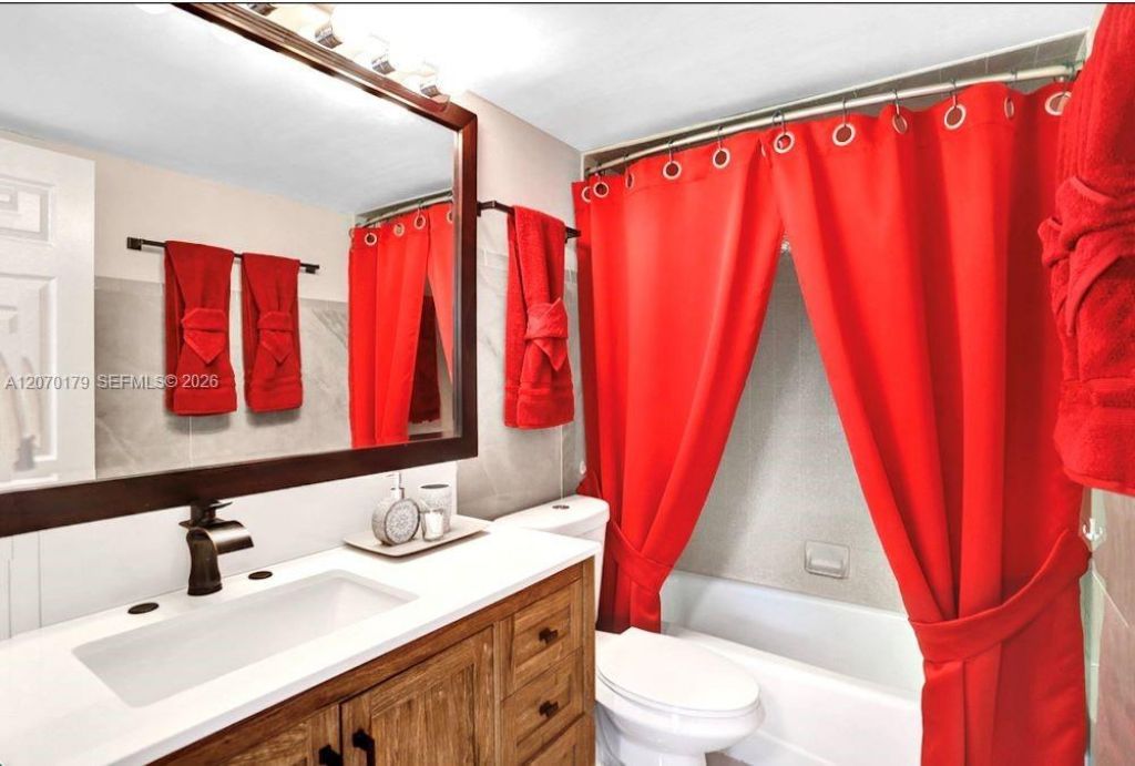 4400 Hillcrest Dr, Unit 602B, Hollywood, FL 33021 Photo