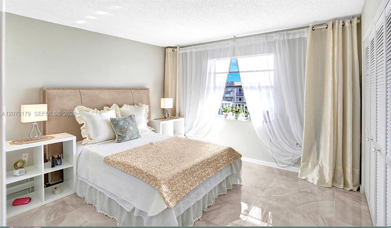 4400 Hillcrest Dr, Unit 602B, Hollywood, FL 33021 Photo