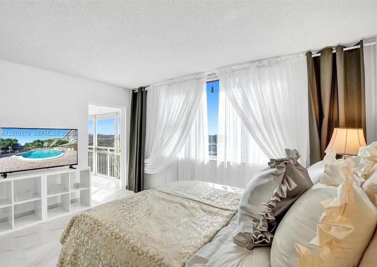 4400 Hillcrest Dr, Unit 602B, Hollywood, FL 33021 Photo