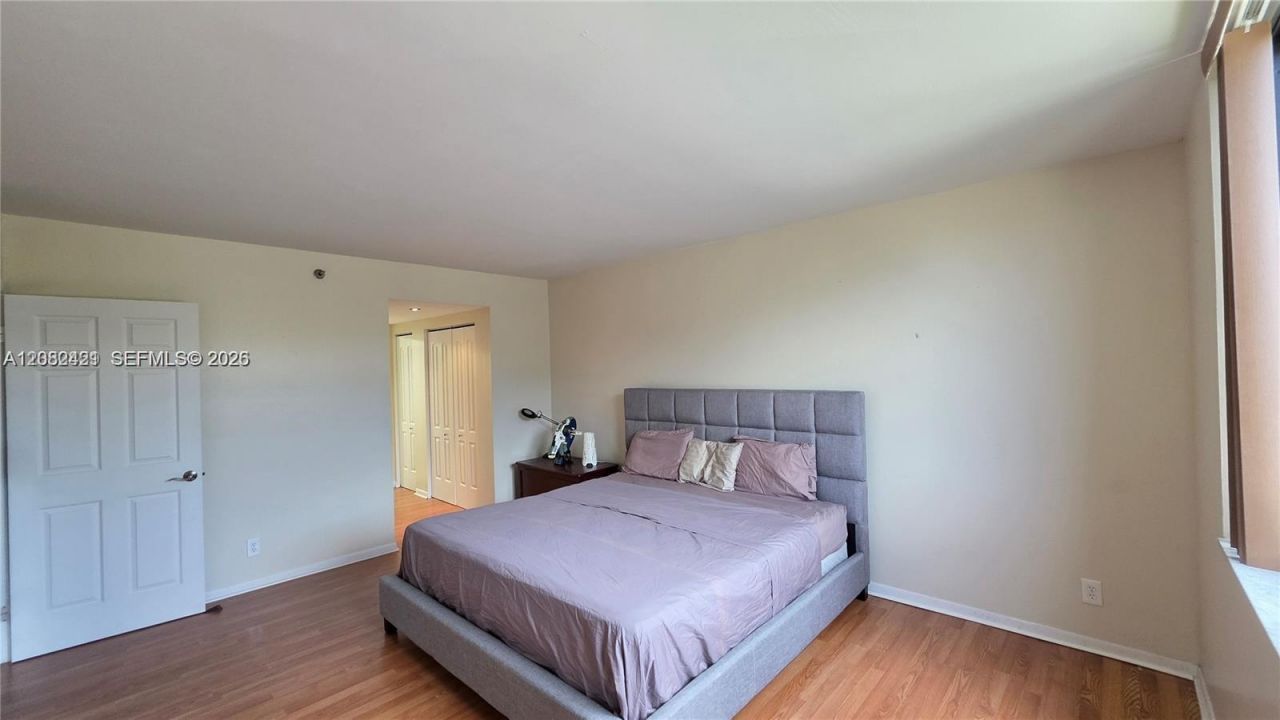 901 Hillcrest Dr, Unit 215, Hollywood, FL 33021 Photo