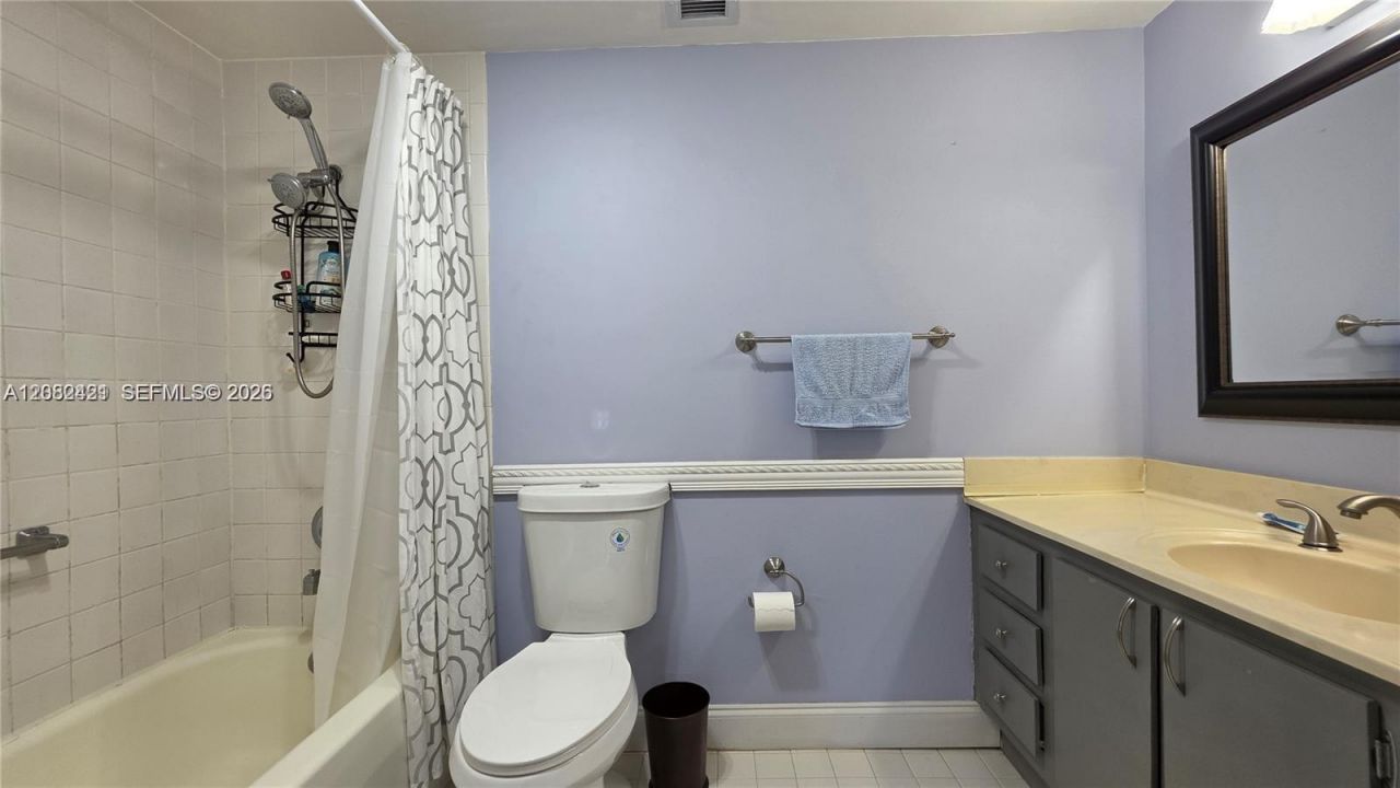 901 Hillcrest Dr, Unit 215, Hollywood, FL 33021 Photo