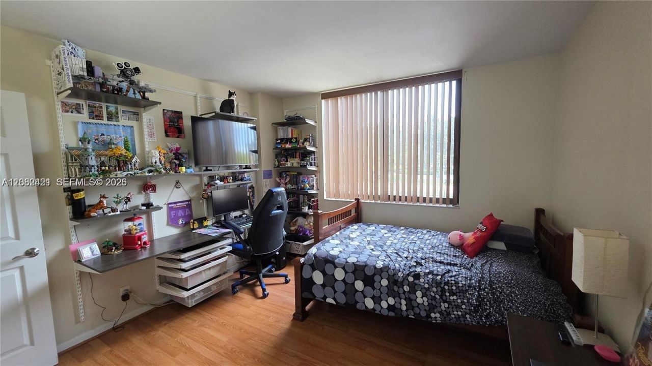 901 Hillcrest Dr, Unit 215, Hollywood, FL 33021 Photo