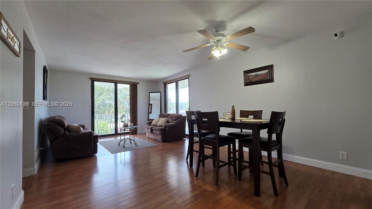 901 Hillcrest Dr, Unit 215, Hollywood, FL 33021 Photo