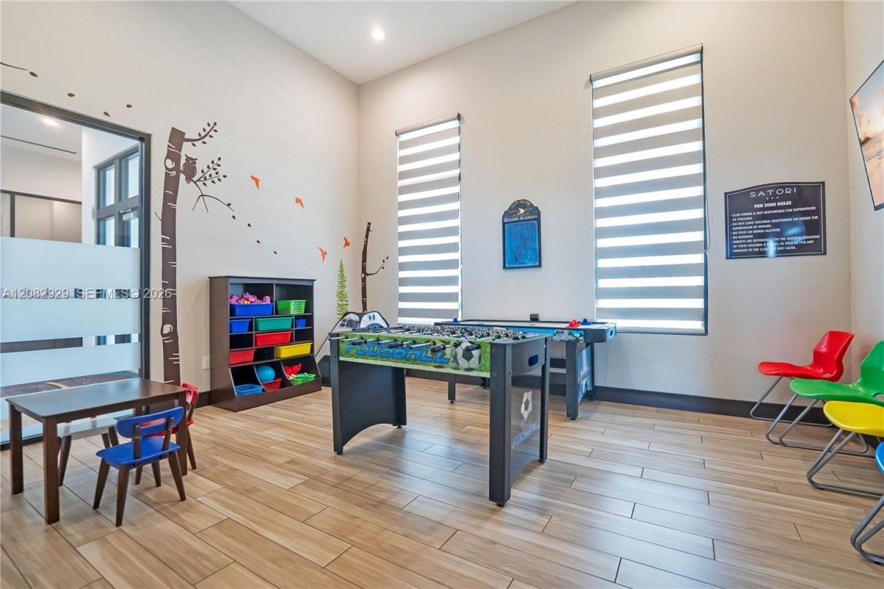 8981 NW 161st Ter , Miami Lakes, FL 33018 Photo