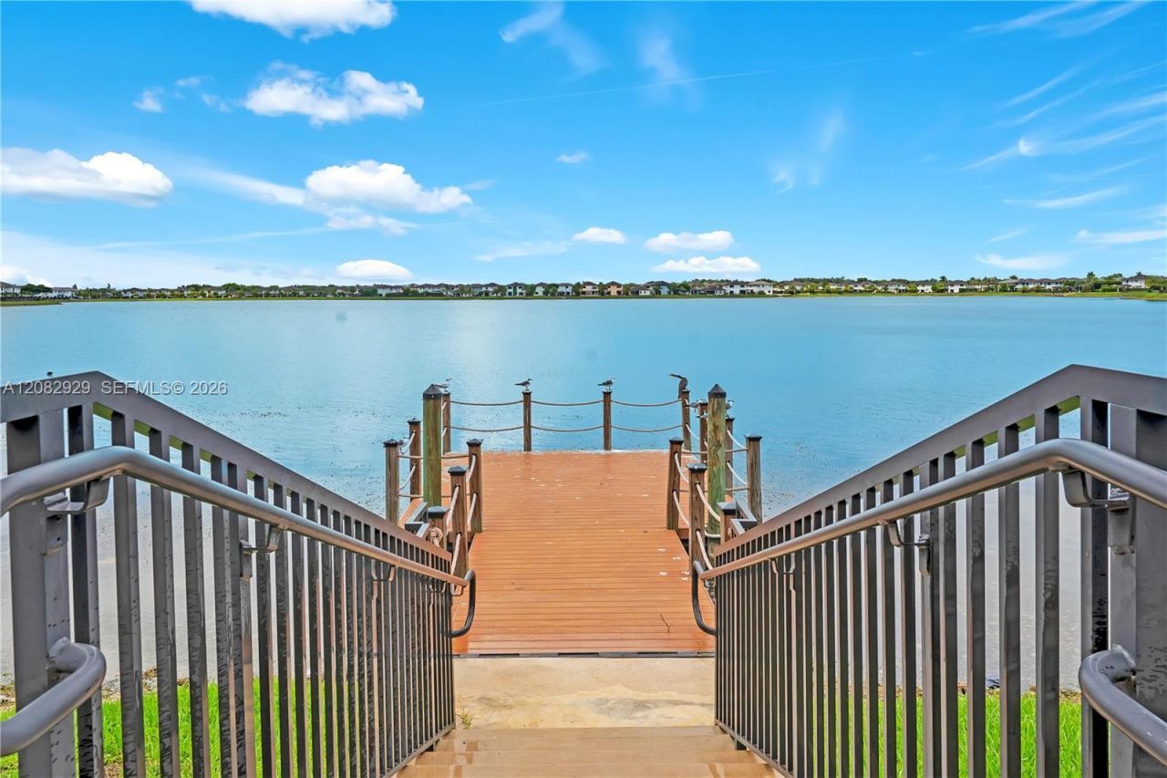 8981 NW 161st Ter , Miami Lakes, FL 33018 Photo