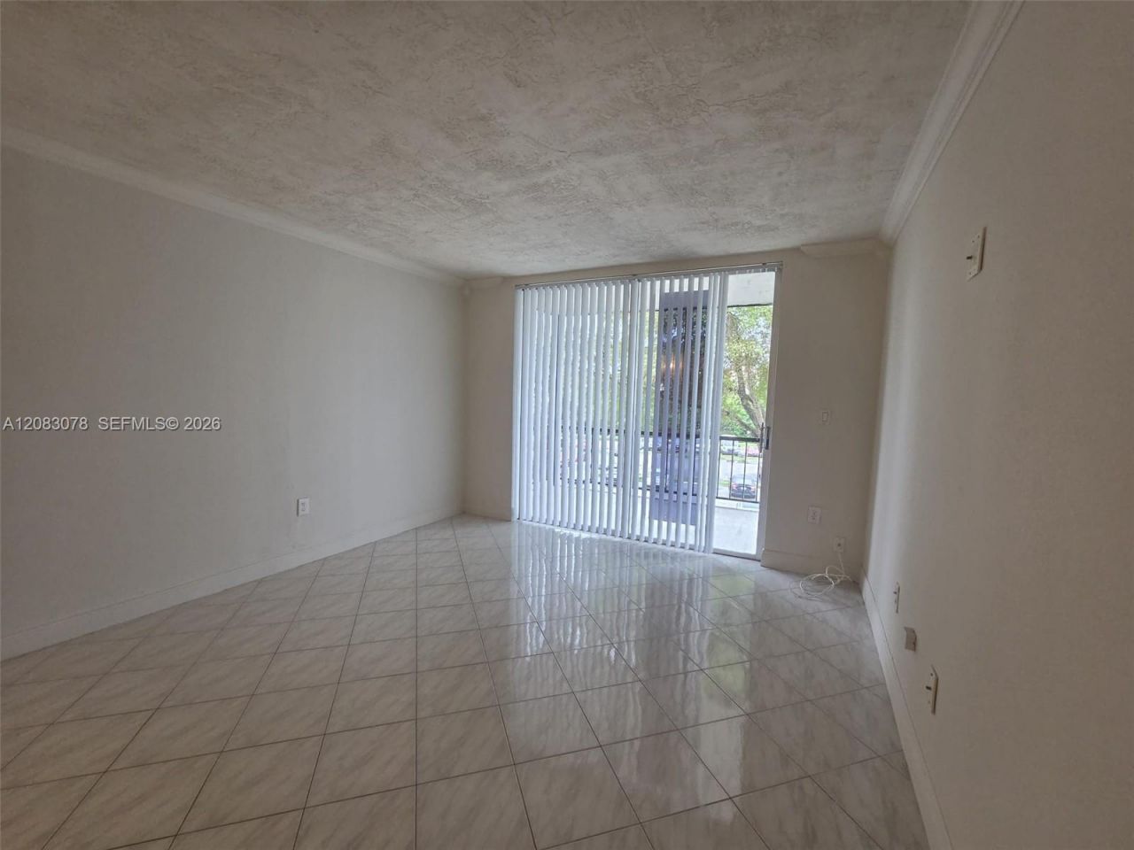 7300 NW 17th St, Unit 319, Plantation, FL 33313 Photo