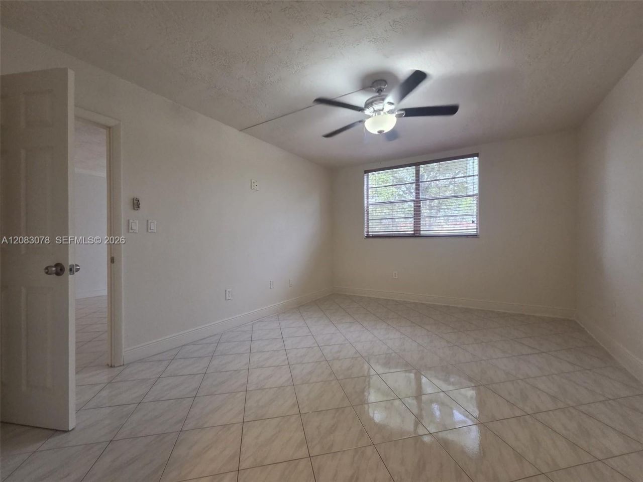 7300 NW 17th St, Unit 319, Plantation, FL 33313 Photo