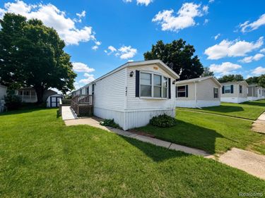 247 Sutherland Drive , Highland Township, Mi 48357