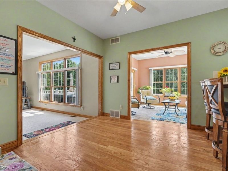2101 Pearce Circle, Salem, OH 44460 Photo 10