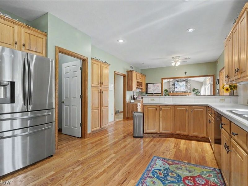 2101 Pearce Circle, Salem, OH 44460 Photo 4