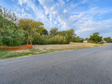 5218 Fitchburg Street, Dallas, TX 75212