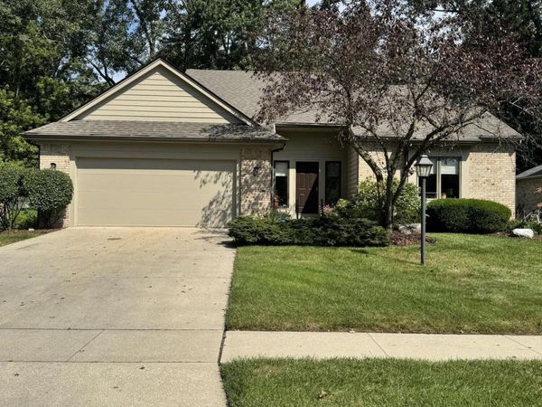 6740 Monarch Drive, Sylvania, OH 43560