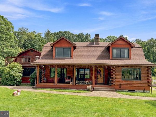 435 SUNSET DRIVE , BANGOR, PA 18013