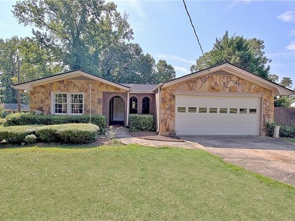 45 North Drive, Hampton, GA 30228