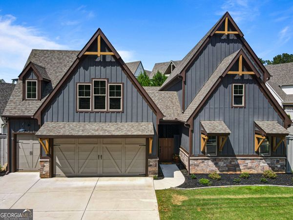 220 Arbor Garden Circle, Newnan, GA 30265