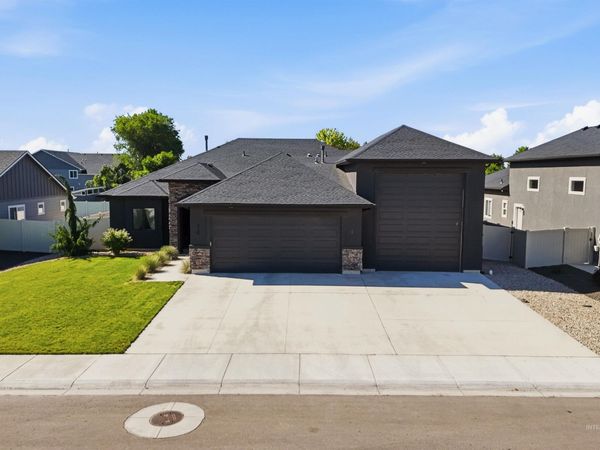 229 W Moray St, Middleton, ID 83644