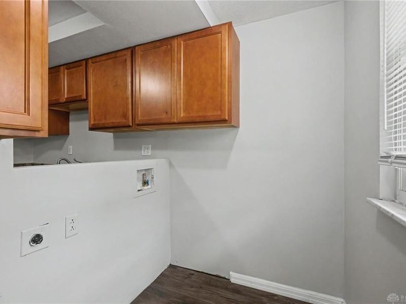 5753 Pennywell Drive, Huber Heights, OH 45424 Photo 11