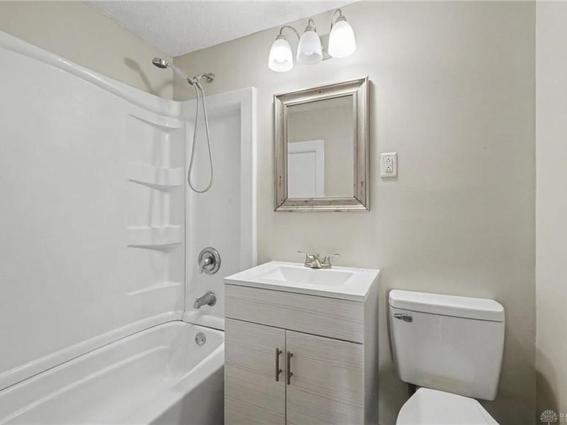5753 Pennywell Drive, Huber Heights, OH 45424 Photo 13