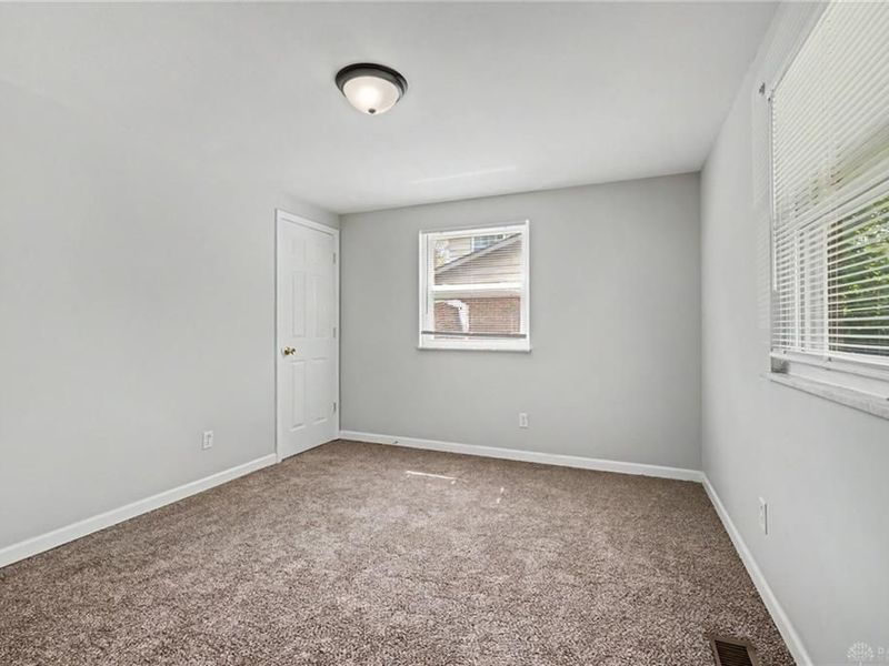 5753 Pennywell Drive, Huber Heights, OH 45424 Photo 22